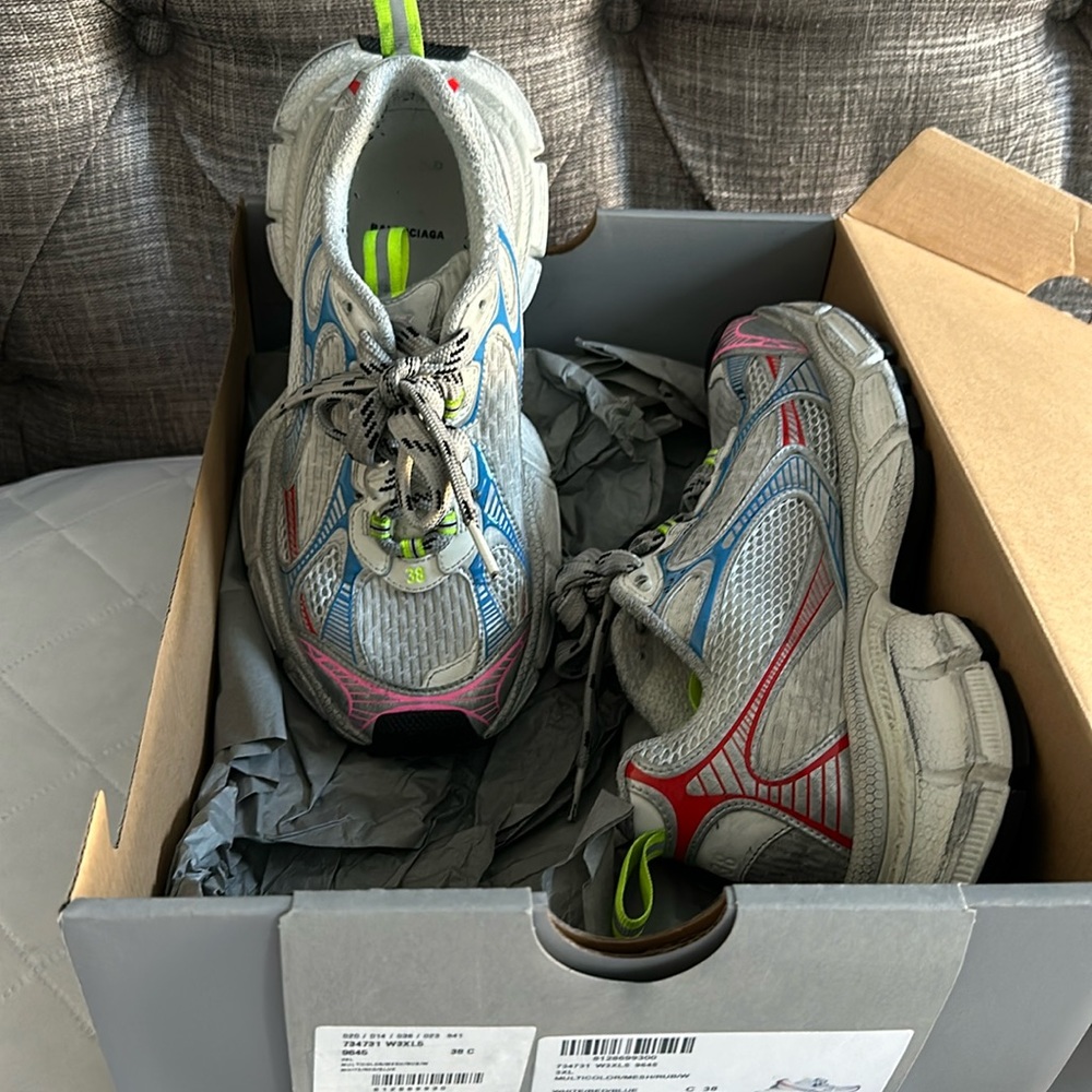 Balenciaga- WOMEN'S 3XL SNEAKER IN multicolor
